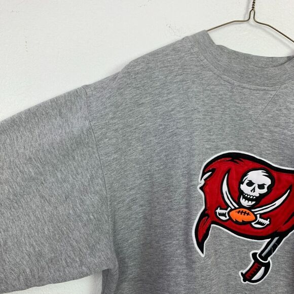 NFL Tampa Bay Buccaneers Gray Red Pirate Flag Sweatshirt Mens Large - Picture 3 of 6